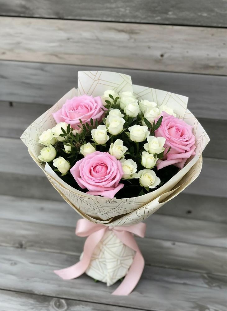 Букет цветов из: Розы в Колпне