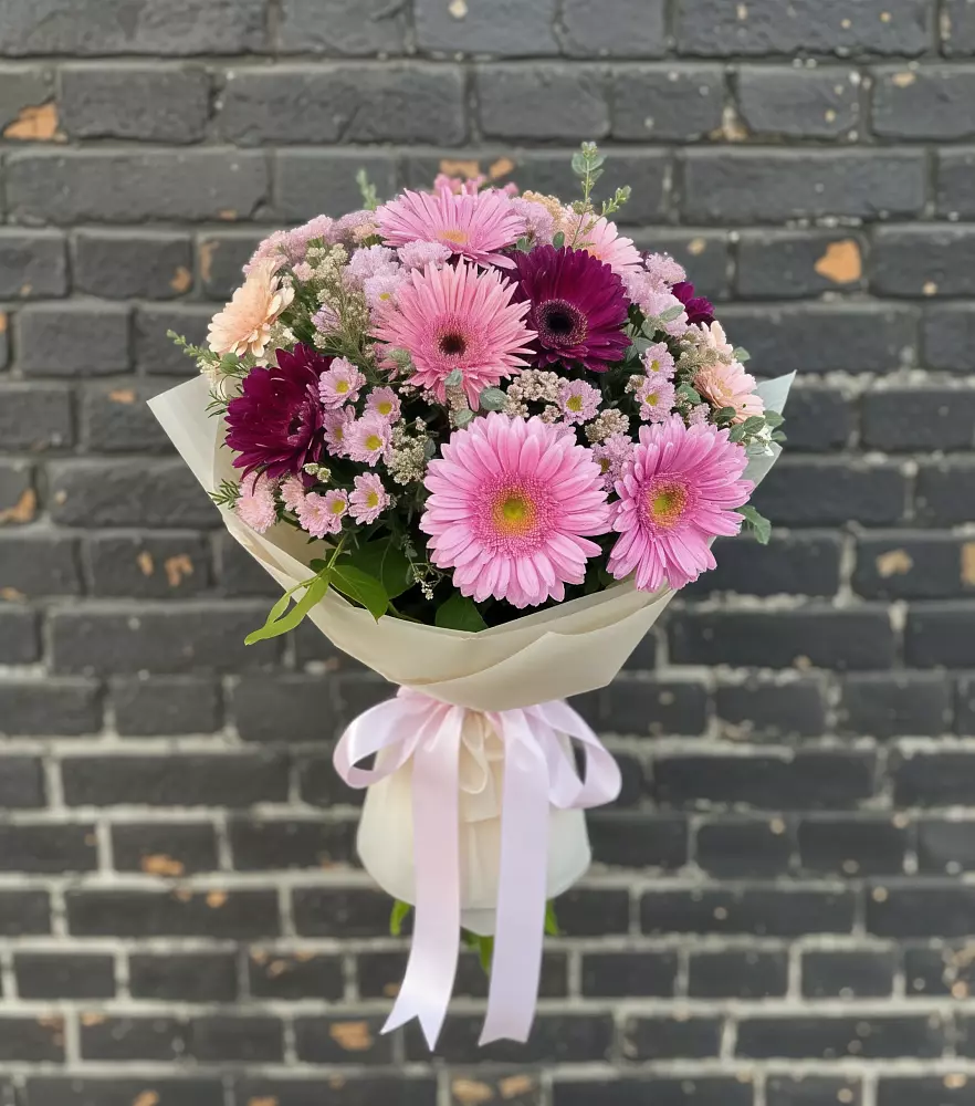 Букет цветов из: Герберы и Хризантемы в Колпне
