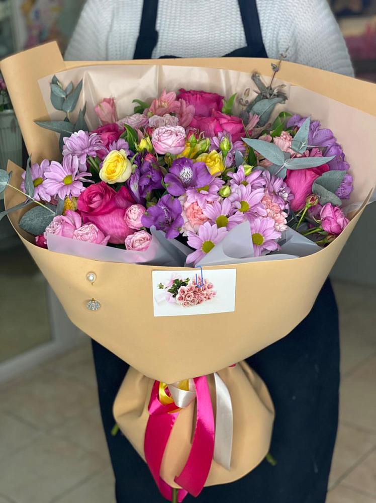 Букет цветов из: Хризантемы, Гвоздики и Альстромерии в Колпне