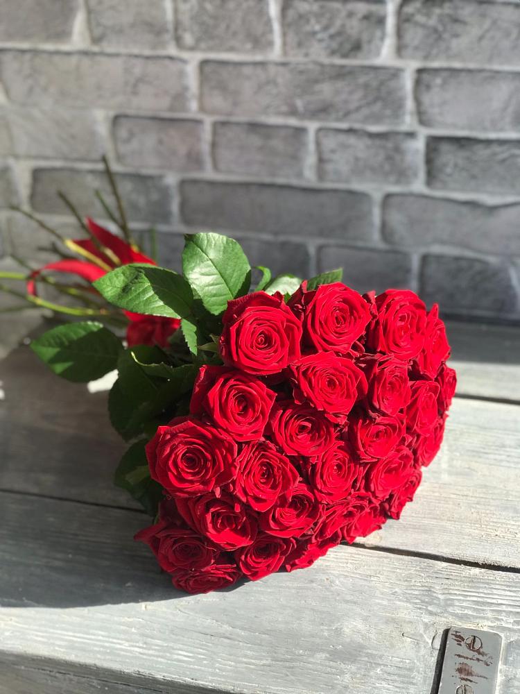 Букет Красные розы Фридом в Колпне