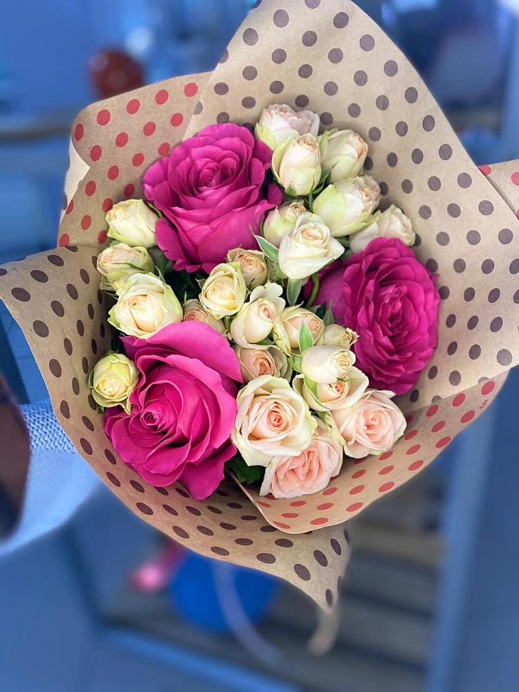 Букет цветов из: Розы в Колпне