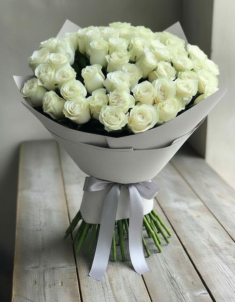 Букет 35 Белых роз в Колпне