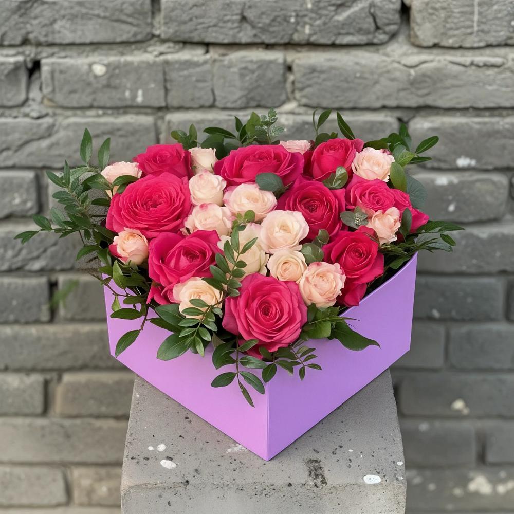 Цветочная композиция из Розы в коробке в Колпне