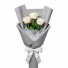 Букет 3 белые розы в Колпне
