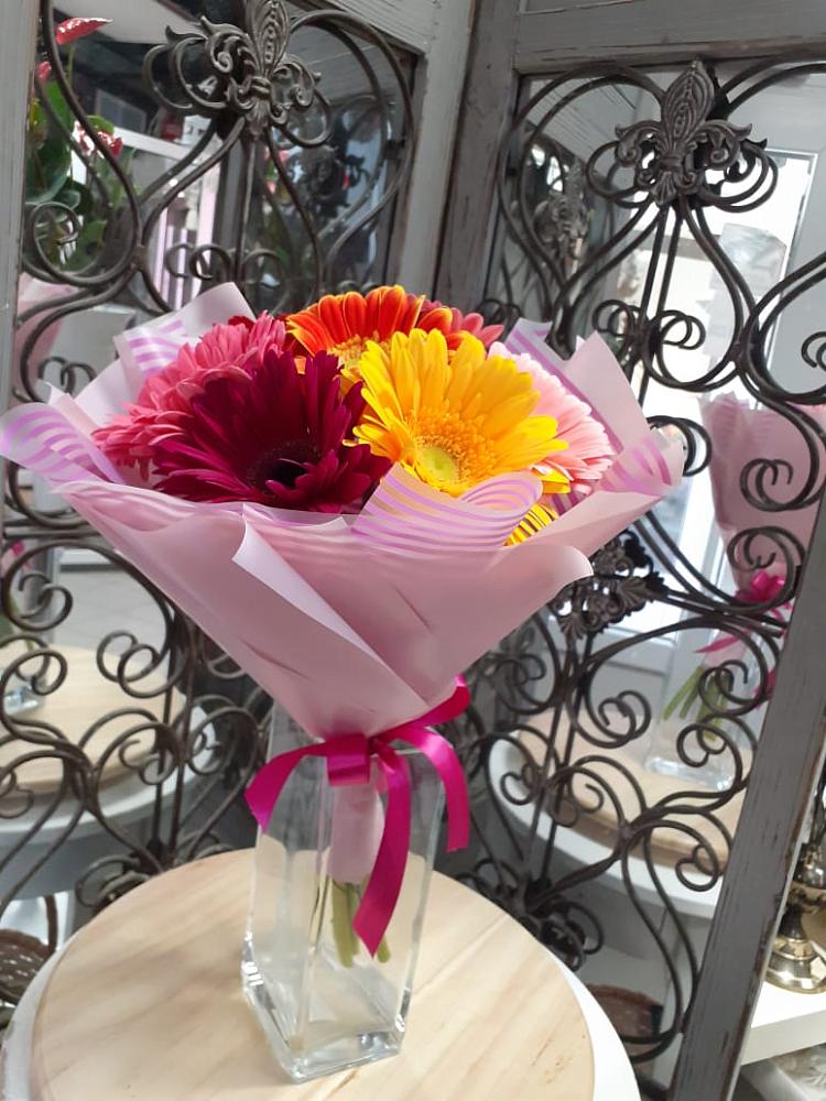 Букет цветов из: Герберы в Колпне