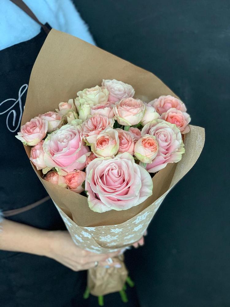 Букет цветов из: Хризантемы и Розы в Колпне