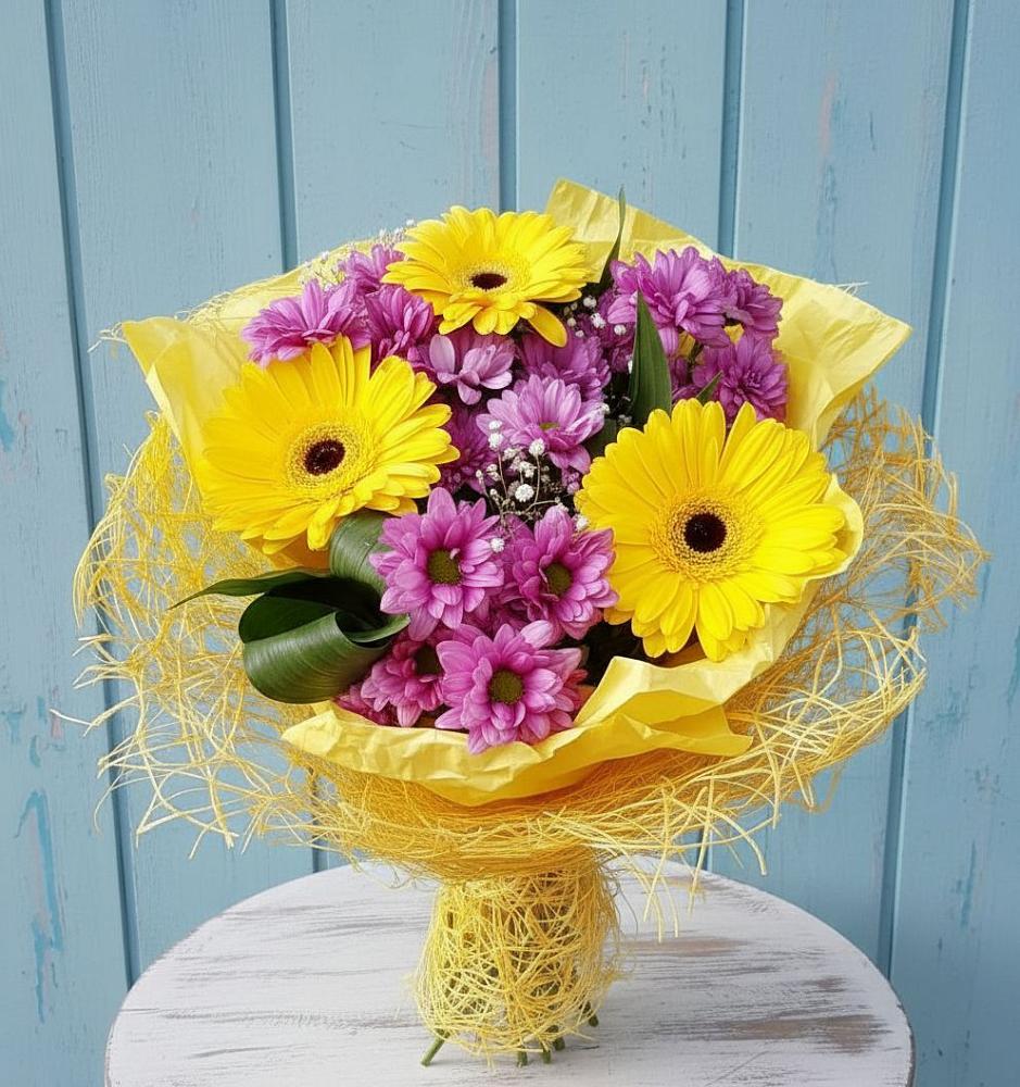 Букет цветов из: Хризантемы и Герберы в Колпне