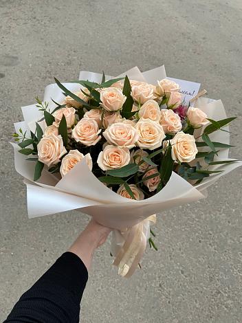 Букет Кремовые розы Латте в Колпне