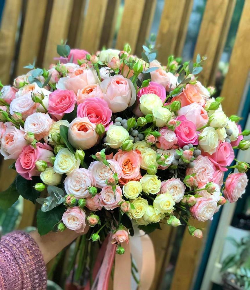 Букет цветов из: Розы в Колпне