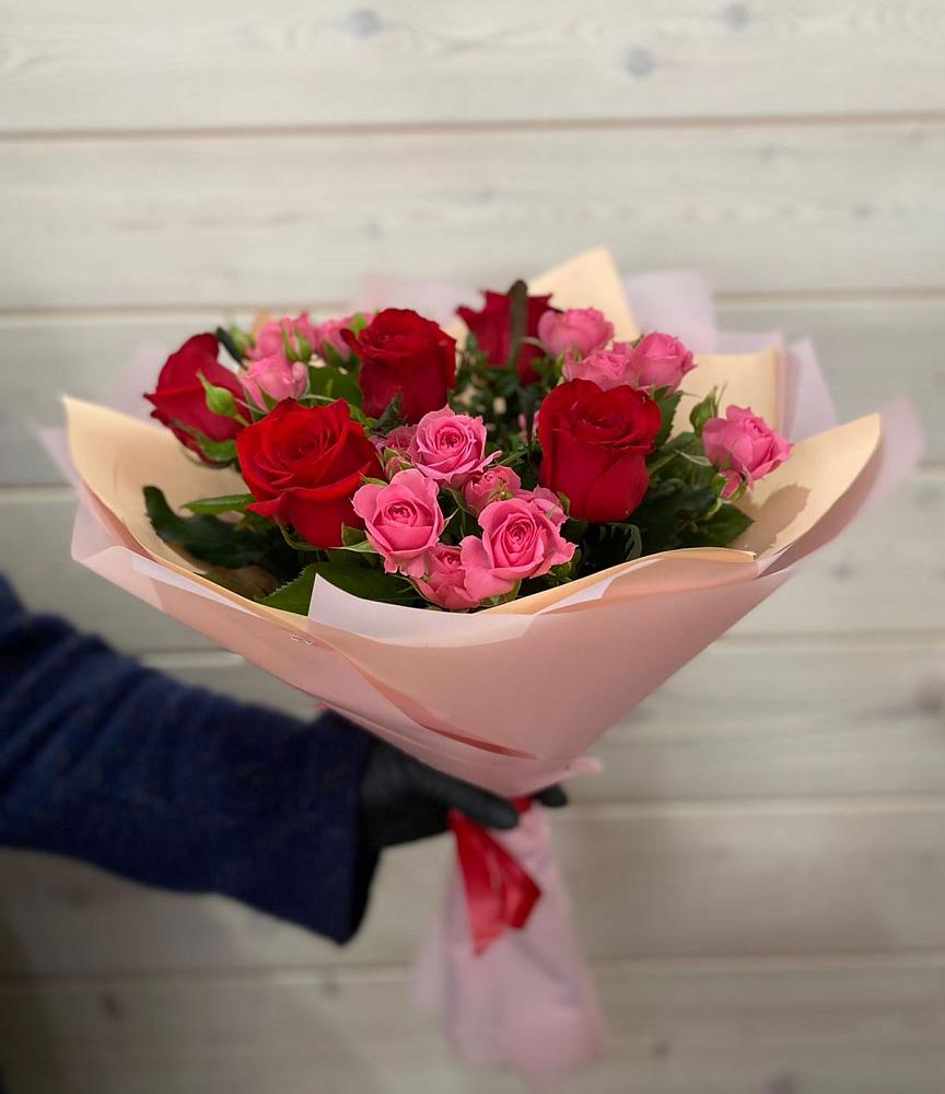 Букет цветов из: Розы в Колпне