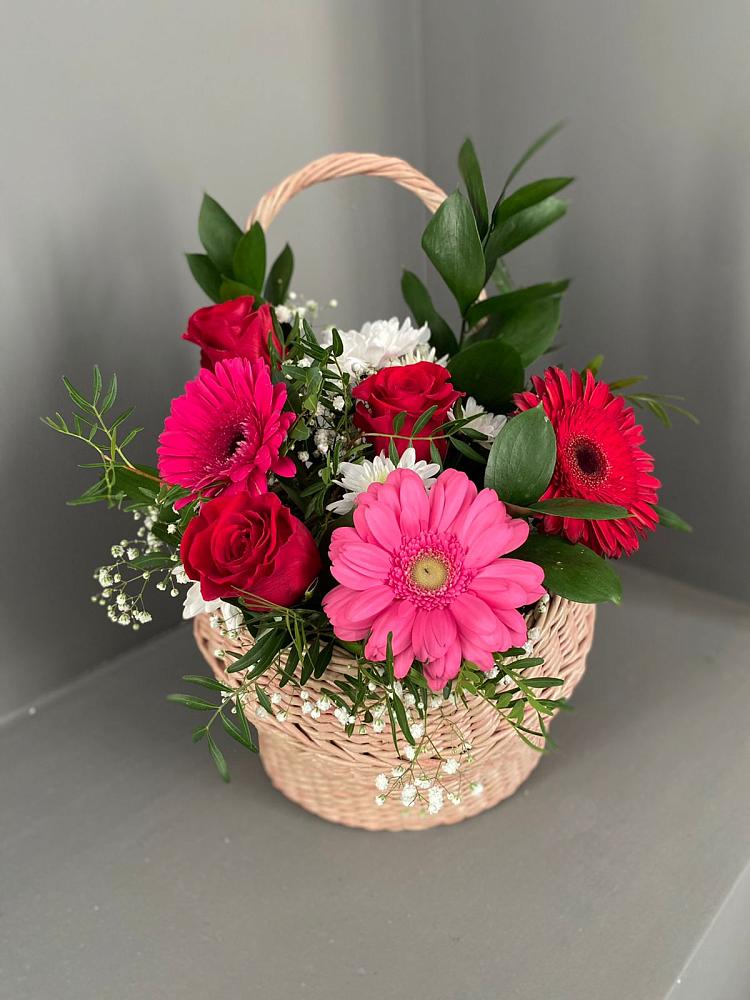Цветочная композиция из Розы, Хризантемы и Герберы в корзине в Колпне