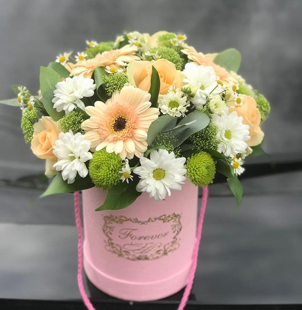 Цветочная композиция из Розы, Герберы и Хризантемы в шляпной коробке в Колпне