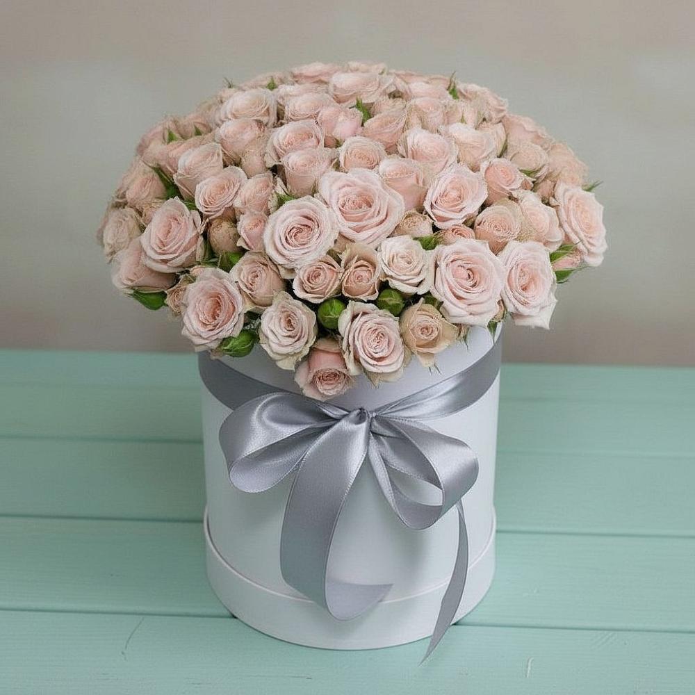 Цветочная композиция из Розы в шляпной коробке в Колпне